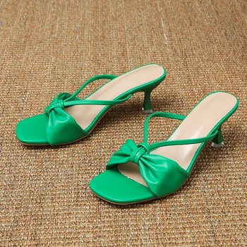 2023 Vasara Naujas apvalus pirštas Atviras pirštas Vientisa spalva Paprasta mada Plonas kulnas Šlepetės Patogūs moteriški batai išoriniam dėvėjimui