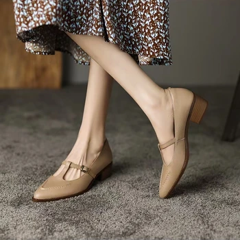 2023 Vasaros nauji moteriški batai Prancūziški vintažiniai mados smailūs storas kulnas Seksualus biuras Profesionalūs moteriški batai moteriški batai