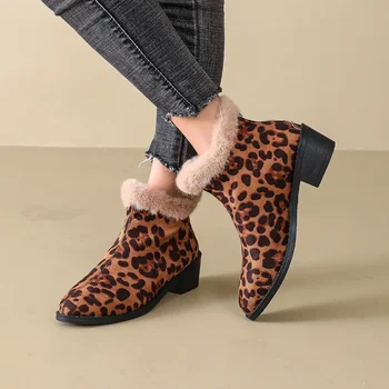 Batai Moteris 2023 Fashion Leopard Print Moteriški batai Nauji nugaros užtrauktukai Kasdieniai batai Moterys Seksualus kvadratinis kulnas Laikykite šiltus kulkšnies batus