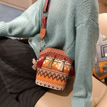 Korėjietiško stiliaus austas krepšys Visų rungtynių rankinė Geometrinis moteriškas krepšys Fringe Pečių krepšys Bohemijos pečių krepšys Didelės talpos krepšys