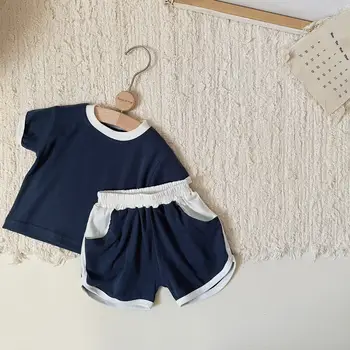 Kūdikių drabužių rinkinys 2023 m. vasaros paprastos mados berniuko kostiumas marškinėliai trumpomis rankovėmis +trumpas laisvalaikio mergaitės dviejų dalių kostiumas