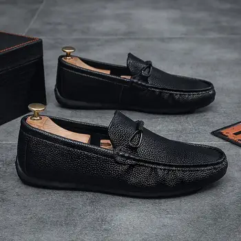 Loafers Vyrų 2023 m. Naujasis britų tingus slydimas ant įsispiriamų odinių batų Vyriški aukščiausios klasės kvėpuojantys laisvalaikio batai