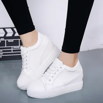 Moteriški batai Pavasariniai korėjietiški balti platformos sportbačiai Moteriški odiniai paslėpti kulniukai Pleištai Batai Ūgis Didėjantis laisvalaikio batai Juoda