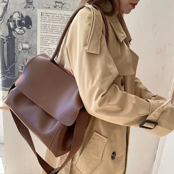 Moteriški krepšiai Rudens ir žiemos didelės talpos krepšiai Naujas pažastų portfelis, nišinis dizainas, aukštos kokybės krepšys per petį.