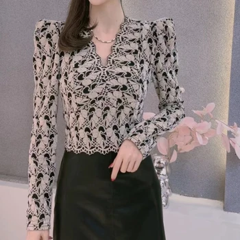 Moterys Vintažinis spausdinimas Tuščiaviduriai nėriniai Elegantiški madingi marškinėliai Office Ladies Casual V Neck ilgomis rankovėmis Slim Tops Chic Design Ropa 2023