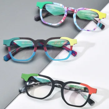Moterų spalvą atitinkantis kvadratinis individualizuotas acetato akinių rėmelis gali būti derinamas su trumparegystei atspariais mėlynos šviesos akiniais vyrams