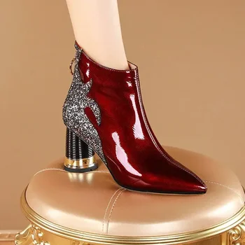 Prabangūs moteriški raudoni trumpi batai Nauja rudens žiemos mados tendencija Pliušiniai aukštakulniai Vakarėlis Vestuviniai laisvalaikio batai Kelionės Šokiai 2024
