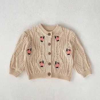 Rudens mergaičių megztinis Kūdikių megztas megztukas Mažylis Susuktas tuščiaviduris megztinis Vaikai Medvilninis siuvinėjimas Gėlių trikotažas