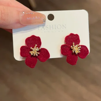 S925 Sidabrinė adata Korėjietiškas leidimas Ruduo/žiema Pulko gėlių auskarai Moterų Instagram stiliaus lengvi prabangaus dizaino auskarai