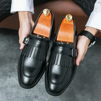 Vyriški madingi odiniai batai Prabangūs britiško stiliaus loafers suknelės batai Verslo įsispiriama į point-toe Zapatillas Masculinos Mocassins